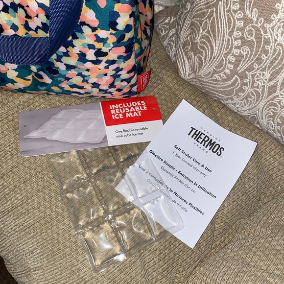 💚🧡💙NWT Thermos IsoTec Premium Insulated Lunch Duffel w/Reusable Ice Mat - Picture 11 of 16